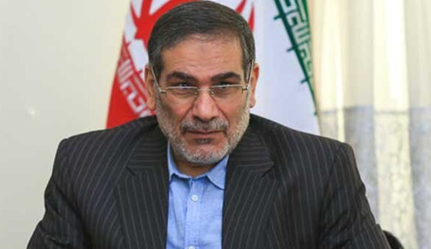 شمخاني: تواجد القوات الاجنبية في الخليج الفارسي يزعزع استقرار وامن المنطقة