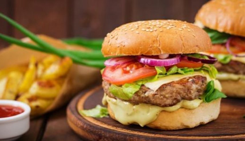 أطعمة تقصّر العمر... احذروها!