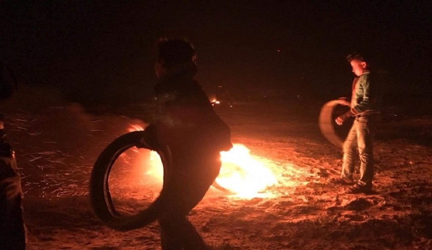 الاحتلال يطلق النار على المشاركين بفعالية الارباك الليلي في غزة ويصيب 3 منهم