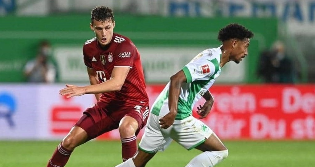 بايرن ميونخ ينفرد بصدارة الدوري الألماني