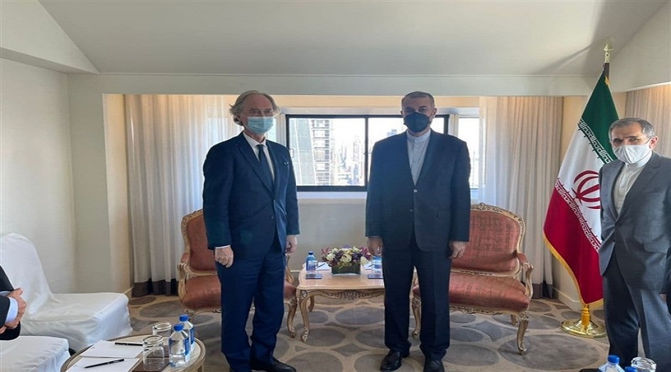 وزير الخارجية الإيراني يلتقي المبعوث الخاص للأمم المتحدة إلى سوريا