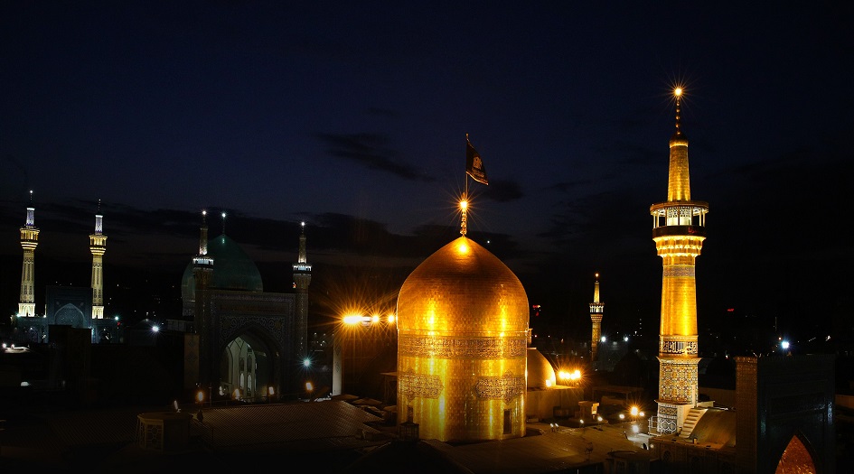 العتبة الرضوية المقدسة تكتسي حزنا بيوم الأربعين الحسيني