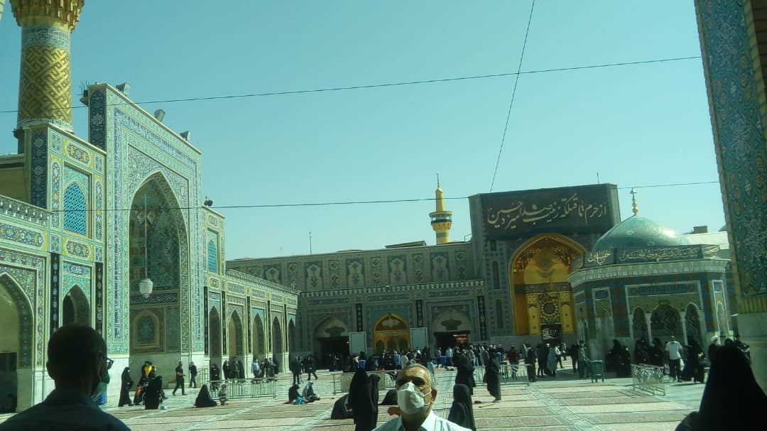 زيارت حضرت علي بن موسي الرضا عليه السلام به نيابت از همراهان الكوثر + عكس