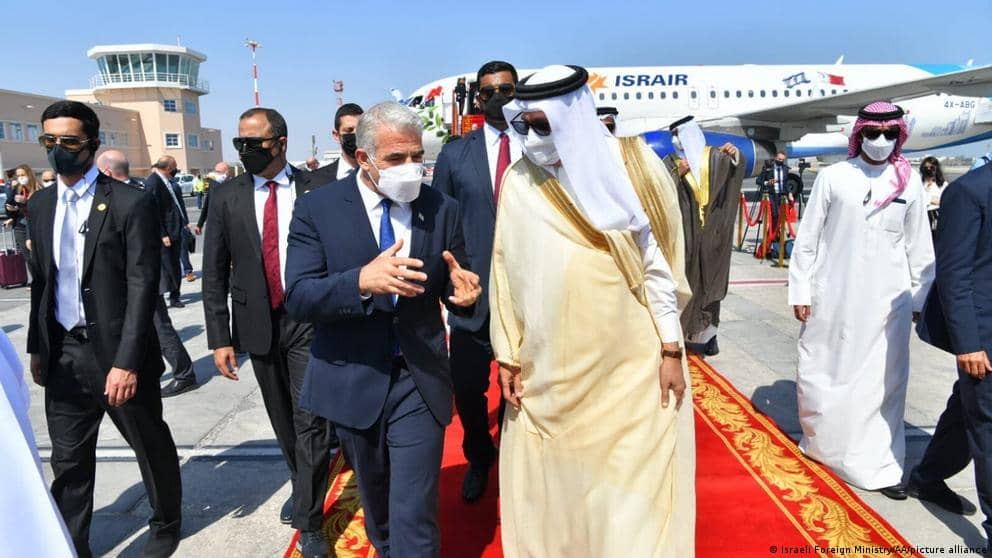 سفر وزير خارجه رژيم صهيونيستي به منامه؛ اقدامي ضد مردم بحرين / تحليل