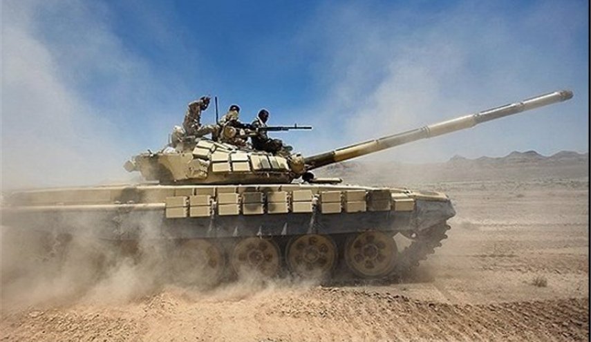 انطلاق مناورات "فاتحو خيبر" للقوة البرية في الجيش الإيراني شمال غربي البلاد