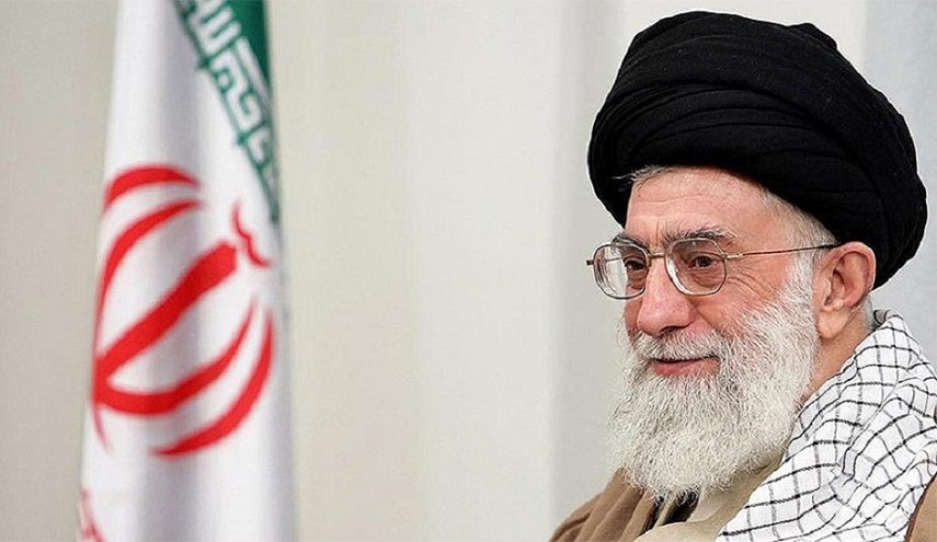 قائد الثورة الاسلامية يهنئ منتخب المصارعة الرومانية على انتصاراته