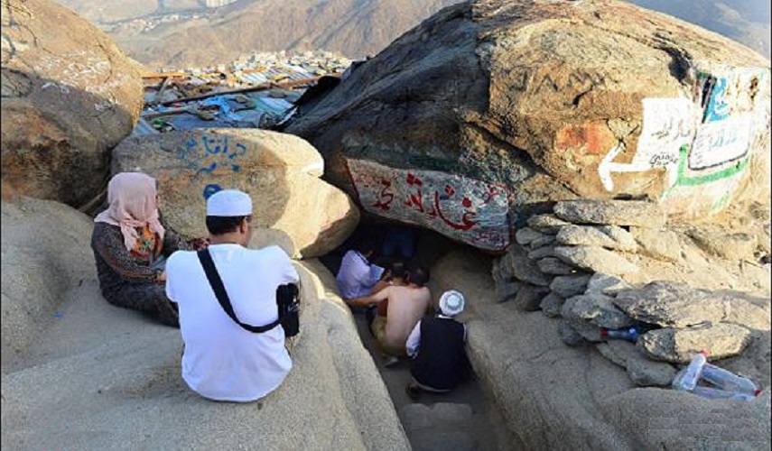 الرابع من ربيع الأول.. النبي (ص) في هجرته يغادر غار ثور 