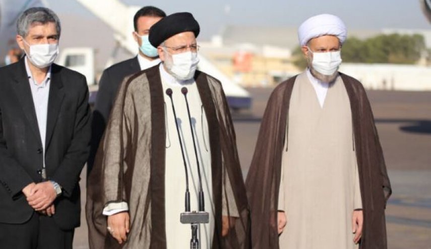 رئيسي: اولويتنا في محافظة فارس هي معالجة البطالة ومكافحة الجفاف