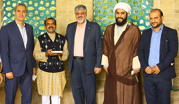 حكم رياضي دولي هندي يعتنق الاسلام في ايران