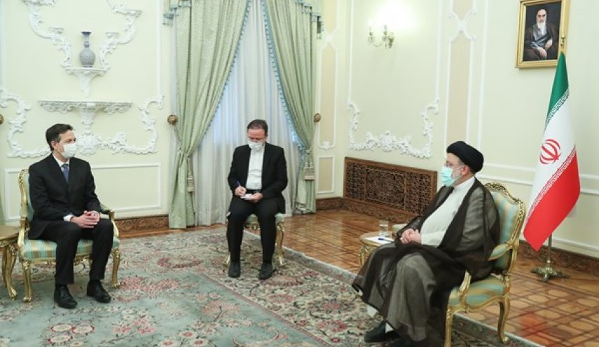 الرئيس الايراني يتوقع من سويسرا حفظ دورها المستقل ازاء سياسات اميركا الاحادية