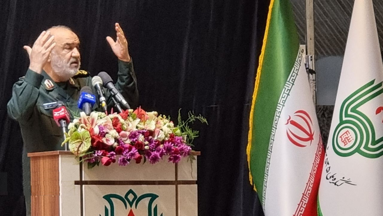 فرمانده كل سپاه پاسداران :  ستارگان پرفروغ زنجان، ضامن عزت دائمي كشورند