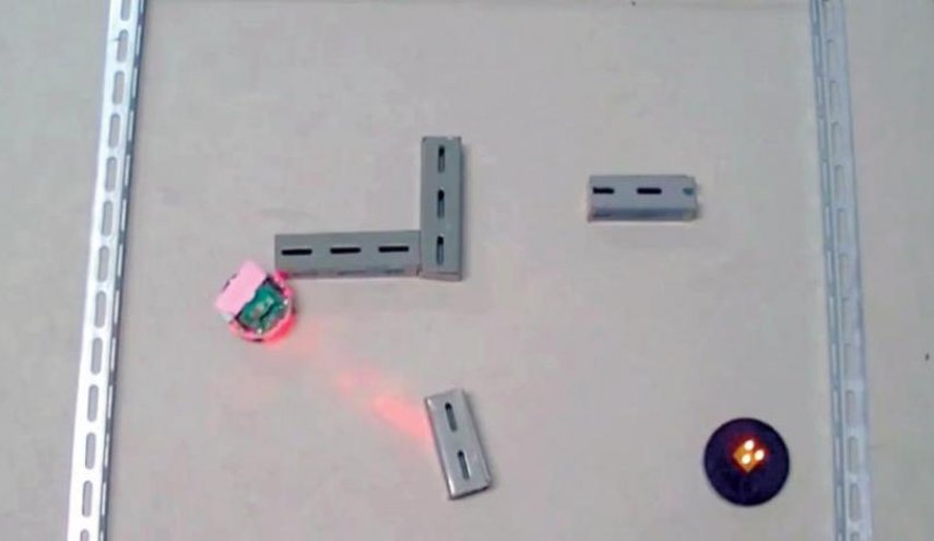 صناعة إنسان آلي 