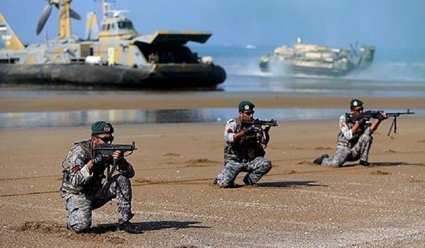 الجيش الإيراني يستخدم الصواريخ والمسيرات المحلية في مناورات ذوالفقار