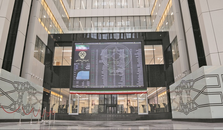 بورصة طهران تغلق عن ارتفاع 3341 نقطة