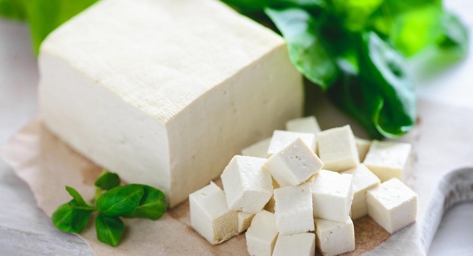 اخصائية تحدد فوائد تناول "الجبنة" وتكشف علاقتها بتقوية الاسنان