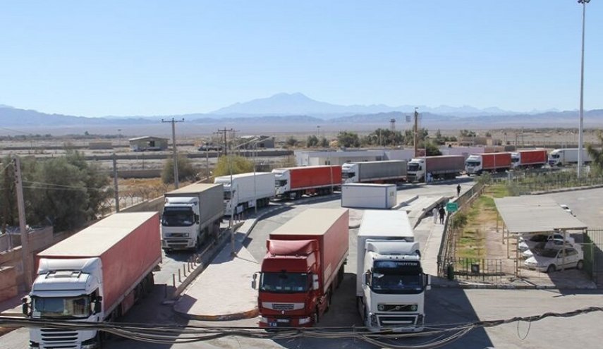 تصدير مليون و31 ألف طن بضائع إيرانية إلى العراق عبر منفذ مهران