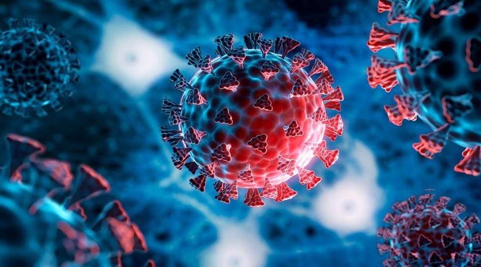 طبيب مصاب بـ"أميكرون" يشرح أعراض المرض