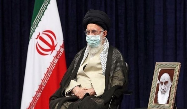 قائد الثورة يستقبل جمعا من الممرضين وعوائل شهداء السلامة في البلاد