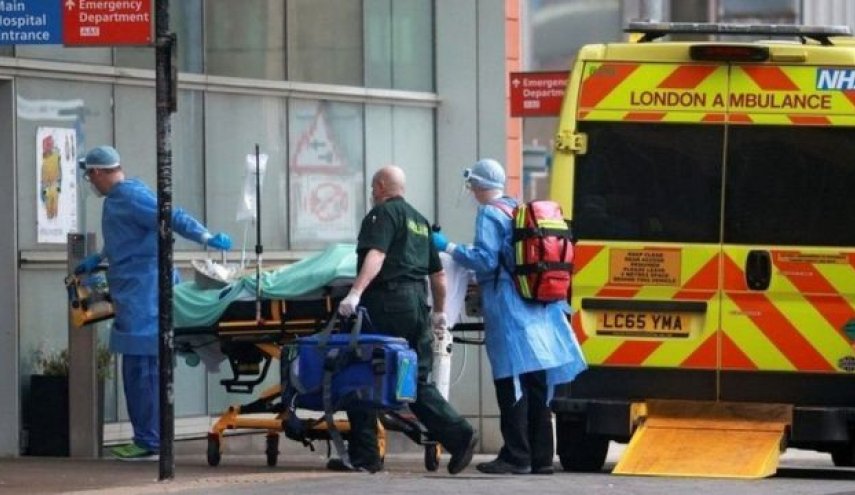 رئيس الوزراء البريطاني يعلن وفاة شخص بالمتحور أوميكرون