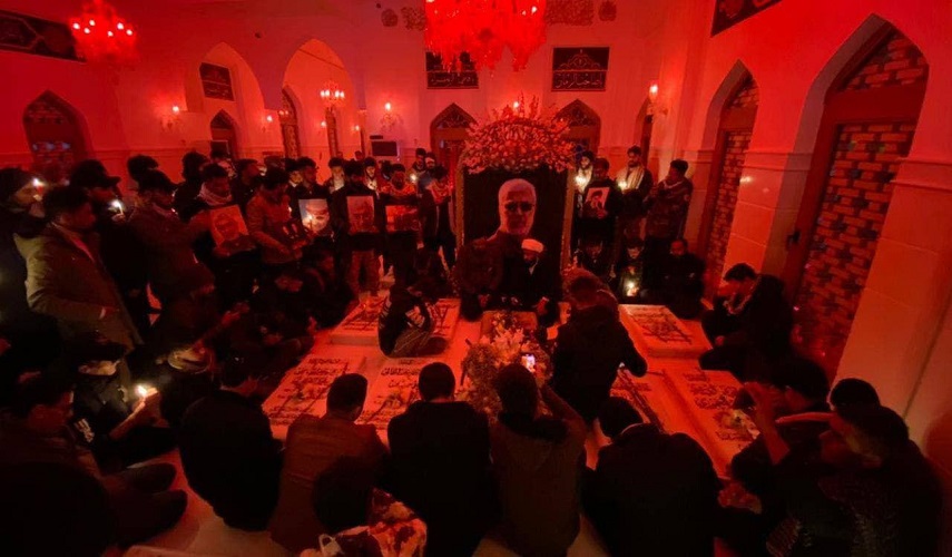 شاهد بالصور.. حضور جماهيري عند مرقد الشهيد ابو مهدي المهندس 