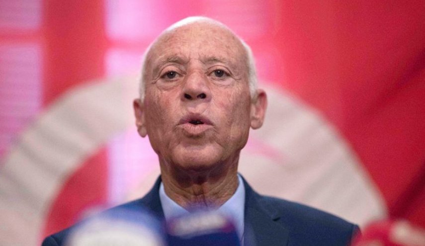 الرئيس التونسي يتهم قضاة في تونس بالارتباط بـ”عصابات إجرامية”