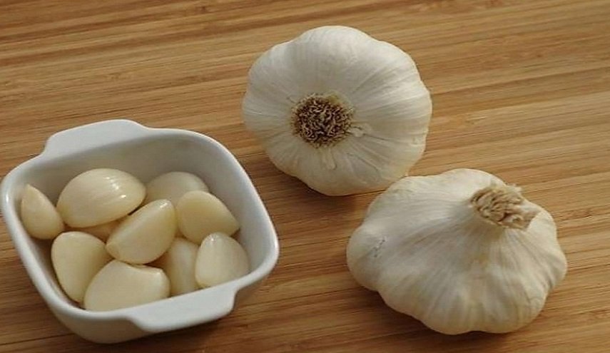 أضرار تناول "الثوم" على الريق!