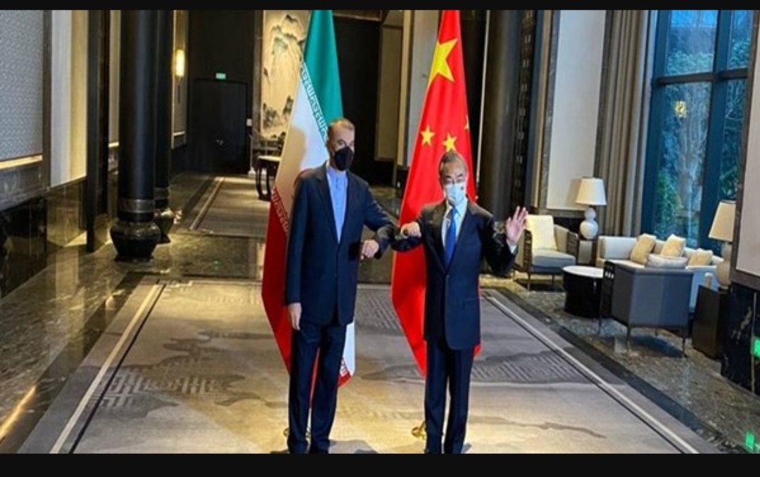 وزيرا خارجية ايران والصين يبحثان تعزيز العلاقات الثنائية