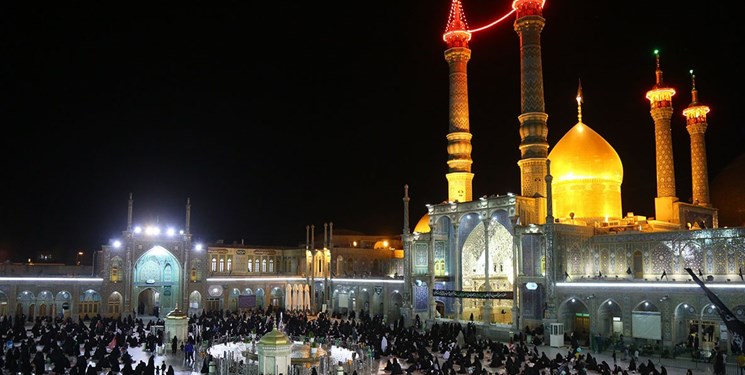 برگزاری مراسم تکریم مادران و همسران شهدا در حرم حضرت معصومه(س)