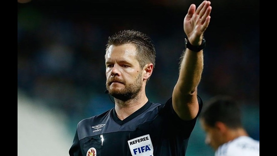 داور استرالیایی، دیدار ایران و عراق را سوت می‌زند