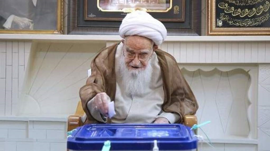 مروری بر زندگینامه و آثار آیت الله صافی گلپایگانی