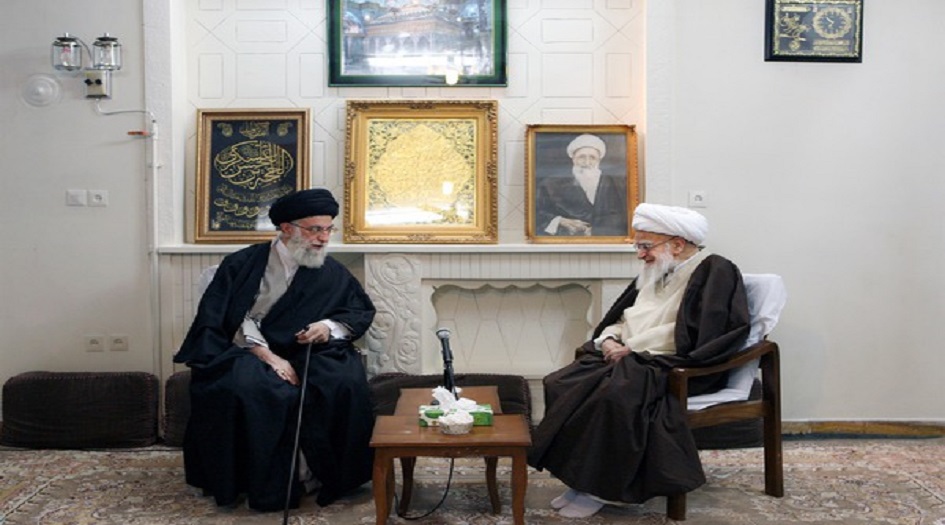 الامام الخامنئي يؤبن المرجع  الراحل آية الله صافي كلبايكاني