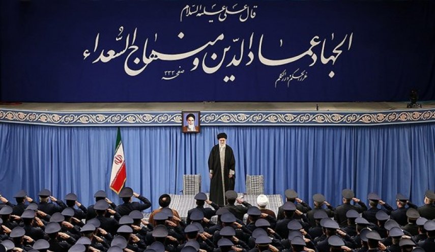 قائد الثورة الاسلامية يستقبل اليوم الثلاثاء قادة القوة الجوية للجيش