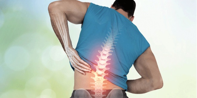 3 علاجات منزلية للتخفيف من آلام الظهر.. لا تغفلها