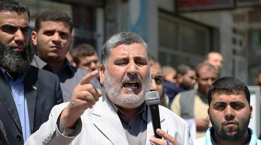  قيادي فلسطيني: الإمام الخامنئي واصل الطريق الذي عبده الإمام الخميني 