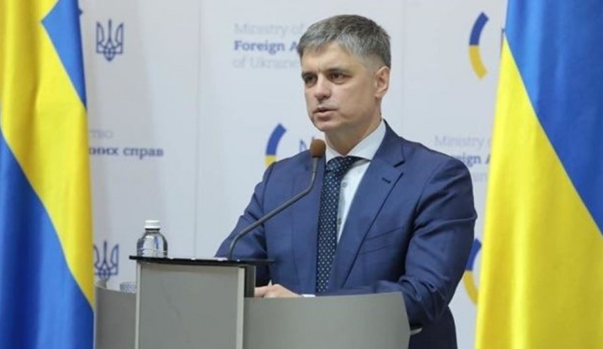 سفير أوكرانيا لدى بريطانيا يتراجع ويوضح تصريحاته بشأن الناتو