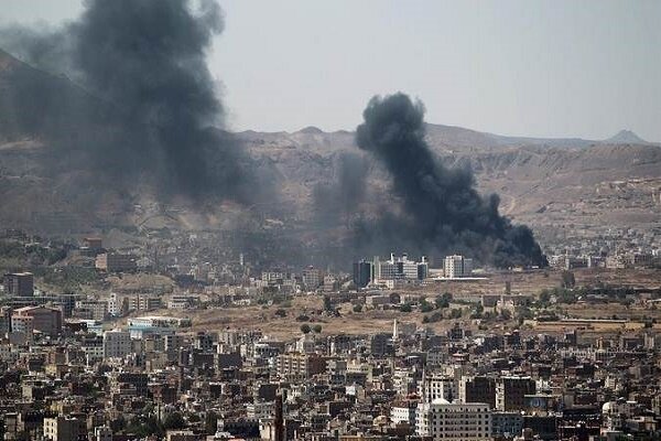 بمباران پايتخت يمن توسط جنگنده‌هاي سعودي