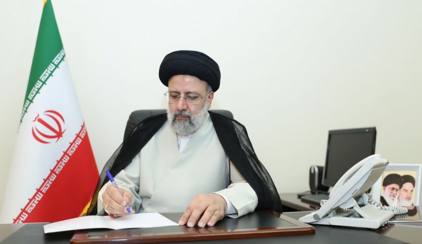 رئيسي: بيان الخطوة الثانية للثورة وثيقة استراتيجية وافق لمستقبل الاجيال القادمة