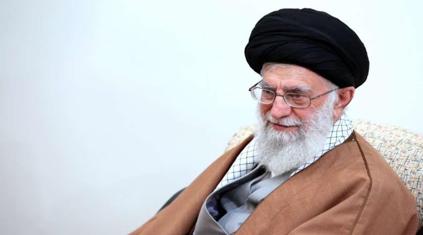 الامام الخامنئي: نخبنا تتحمل مسؤوليات خاصة في هذه المرحلة من المنعطف التاريخي