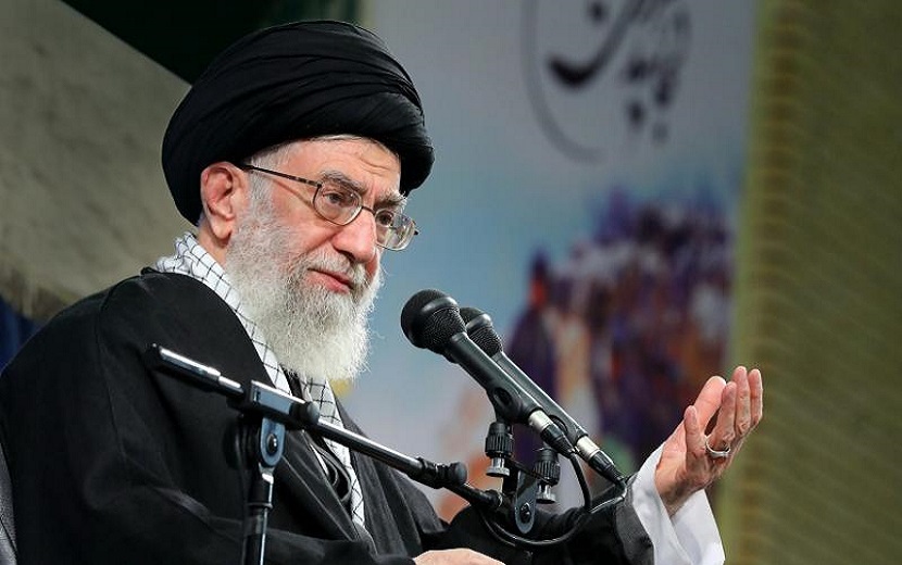 من وصايا قائد الثورة الاسلامية للشباب: ــ (إن أهم ما يحتاجه الشاب هو معرفة هويته وهدفه.. )