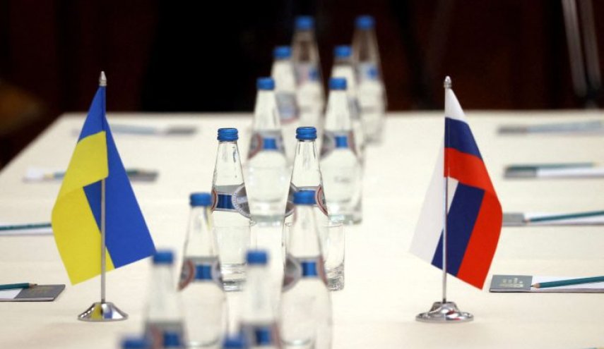 توقف المحادثات الرسمية بين روسيا وأوكرانيا اليوم وستستأنف غدا الثلاثاء