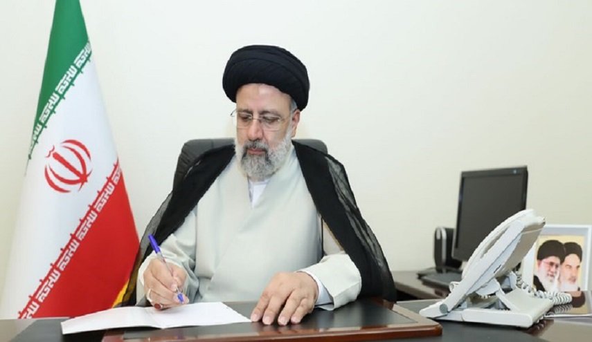  رئيسي يعرب عن أمله في تعزيز العلاقات الودية مع باكستان 