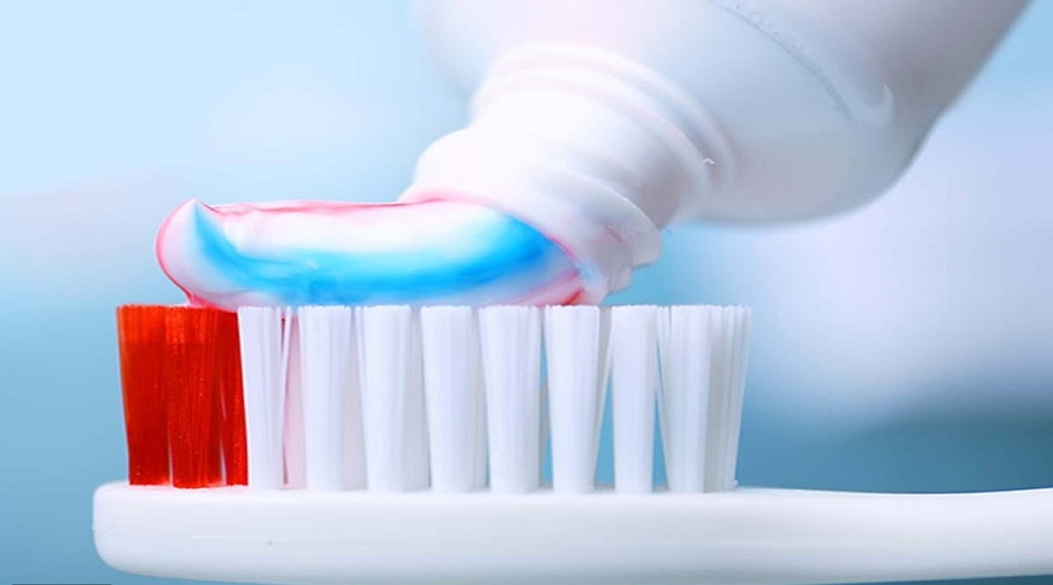 هل يضر ابتلاع معجون الأسنان بالصحة؟