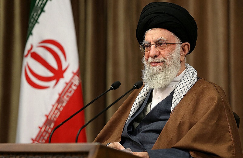 من وصايا قائد الثورة الاسلامية للشباب: (إن النشاطات التي يمارسها الشباب تصقل شخصيتهم وتضمن لهم مستقبلا مشرقا)