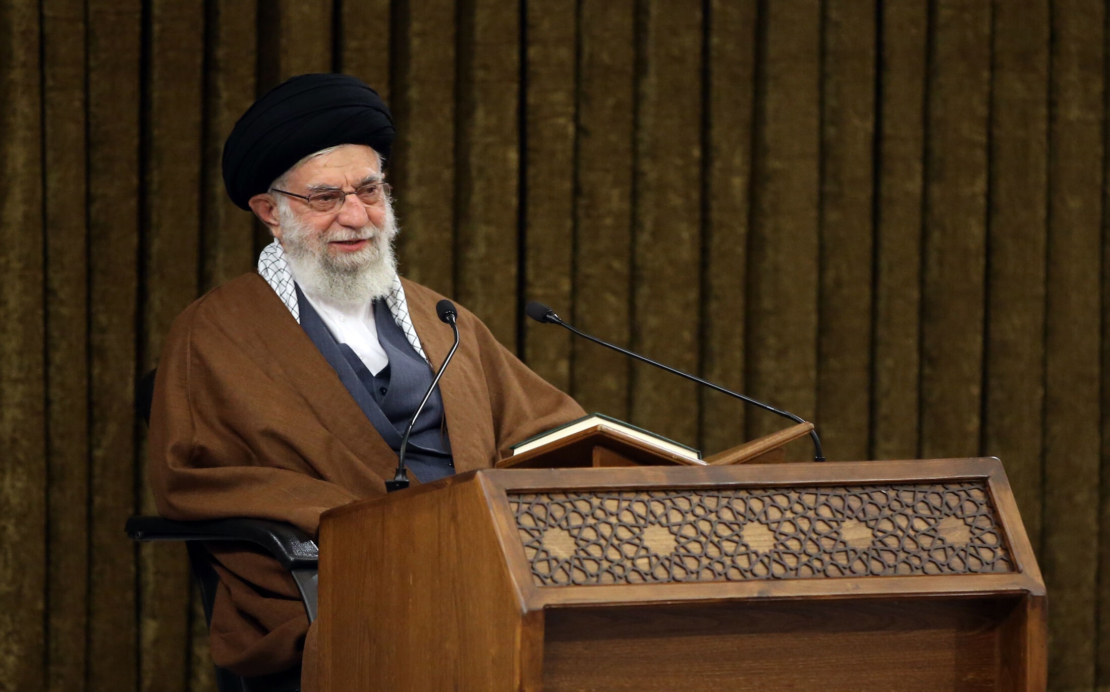 بیانات رهبر معظم انقلاب اسلامی در محفل نورانی انس با قرآن + عکس