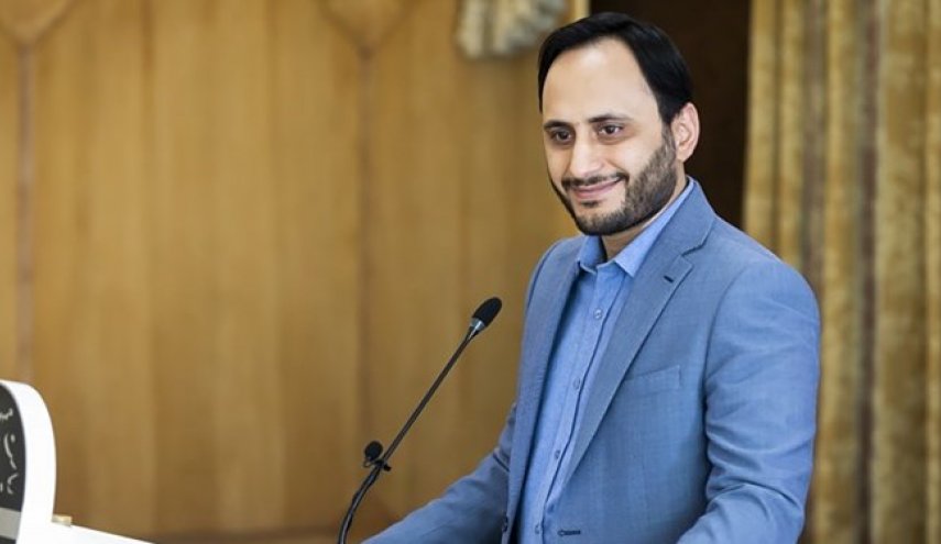  متحدث الحكومة: بدء تحسن المؤشرات الاقتصادية العامة في ايران 