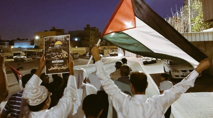 تظاهرات شبانه مردم بحرین در رد سازشگری