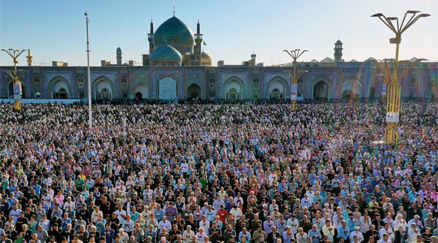  صلاة عيد الفطر السعيد في العتبة الرضوية المقدسة