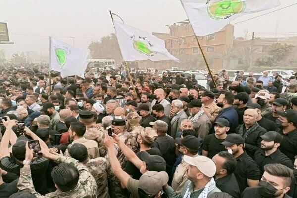 حضور گسترده مردم عراق در مراسم تشييع پيكر مقام سازمان بدر