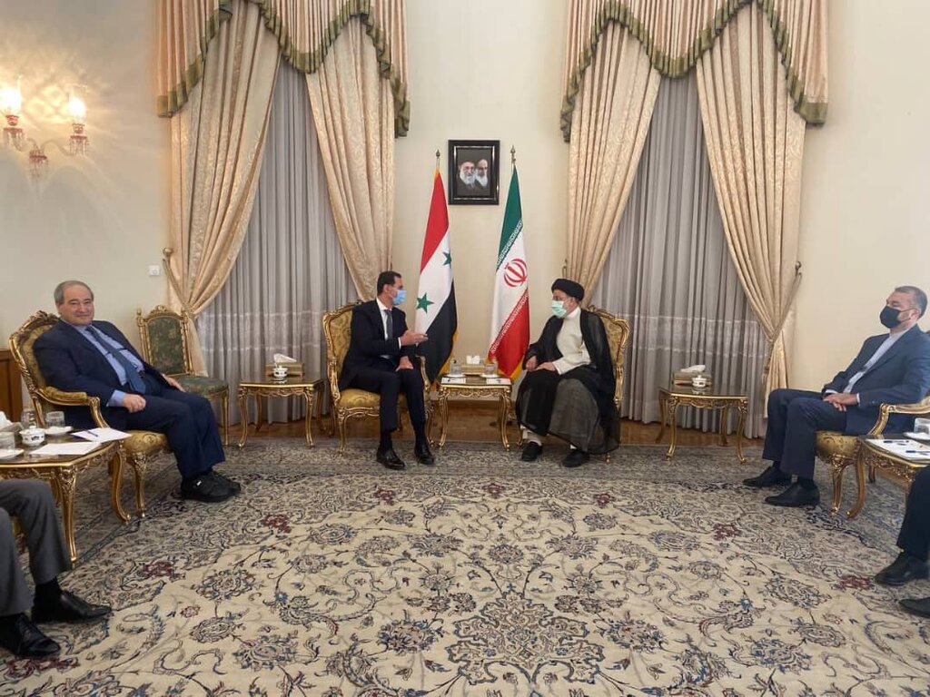 رئيسي : آينده منطقه را مقاومت ملت‌ها و نه ميز مذاكره، رقم مي‌زند