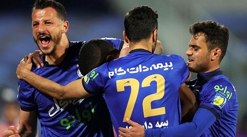 استقلال طهران يحلق بعيدا في صدارة الدوري الممتاز بعد هزيمة شهر خودرو